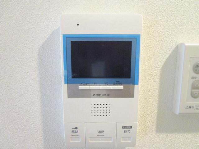 Ｌｉｂｅｒｔｅ小机1階 モニターホン