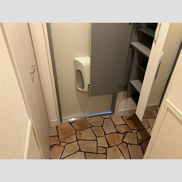 ウィンドモーレン 玄関