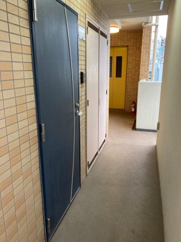 プルメリアマンション 玄関