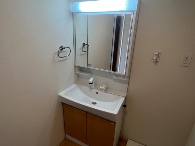 ヴォーグ106号室 洗髪洗面化粧台