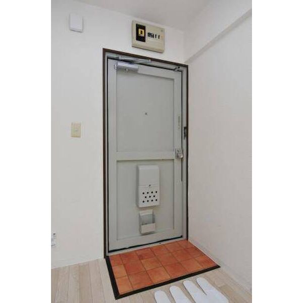 フラット中野 玄関