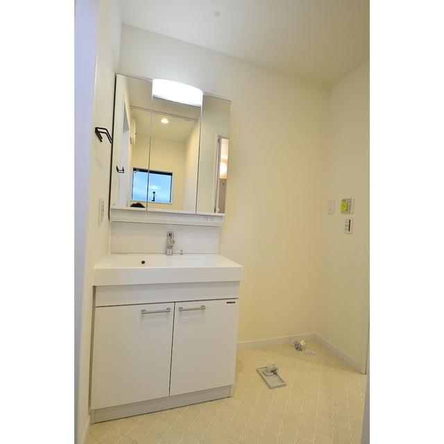 芦花公園の家2階 洗面所