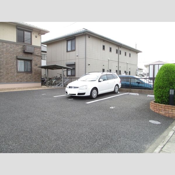 メゾンベール　B201号室 駐車場