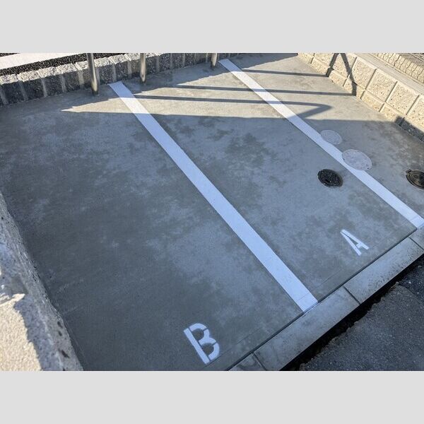 グランツ久米川 バイク置場