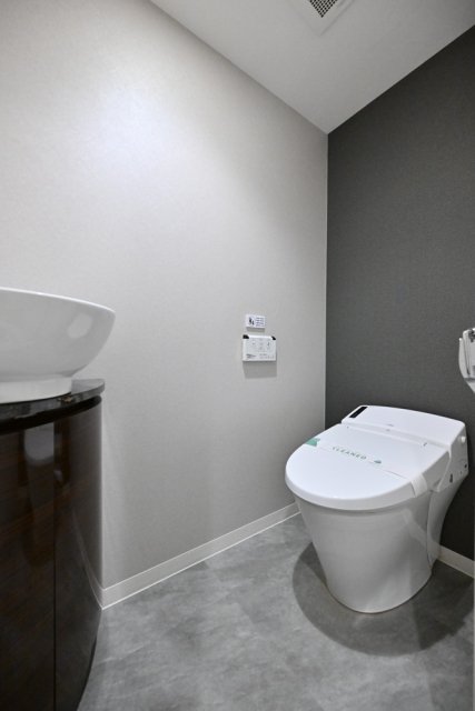 Apartment小石川後楽園3階 トイレ