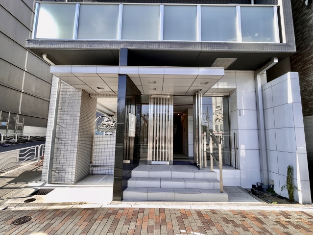 スカイコートパレス門前仲町302号室 エントランス