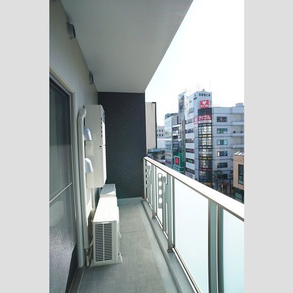 グランヒルサイド703号室 ワイドなバルコニー♪