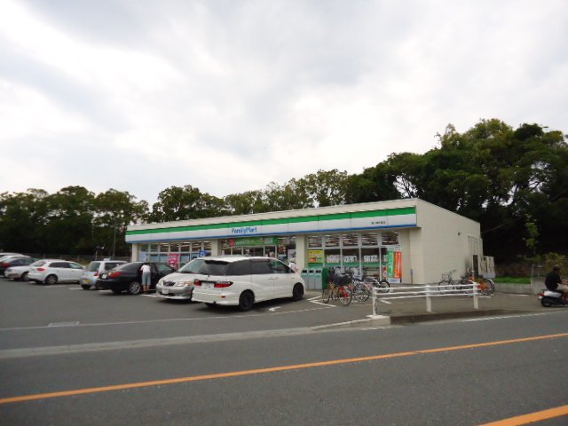 サザンウェイブ湘南Ⅱ ファミリーマート茅ケ崎中島店まで631ｍ