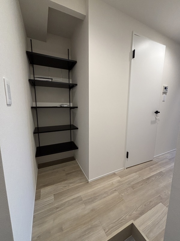 レキシントン・スクエア曙橋8階 玄関