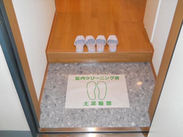 ＡＺＡＬＥＡ恋ヶ窪Ⅱ3階 玄関