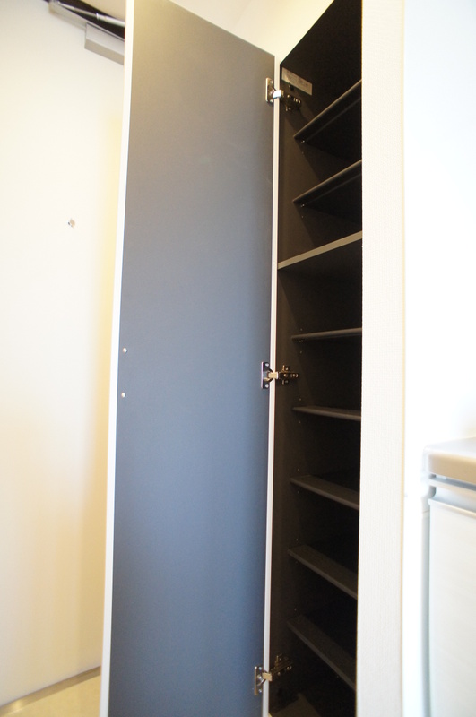 リブリ・ヒルトップ スクエア1階 収納