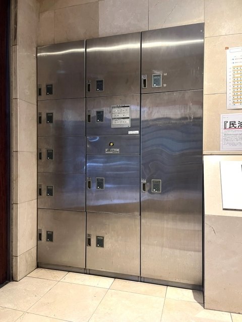 エスコート麻布十番11階 宅配BOX