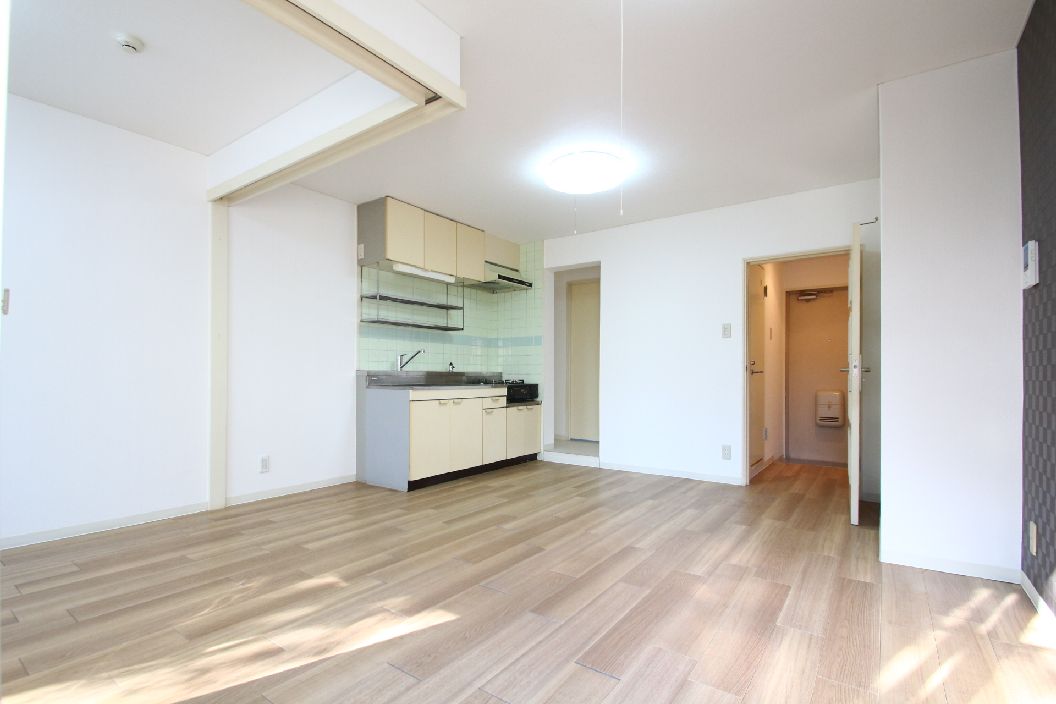 フィオリーシェ大宮302号室 内観