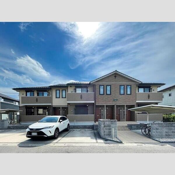 グランシャリオの外観画像