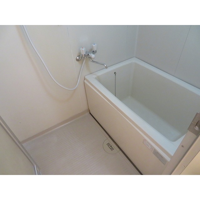 グレース大蔵0202号室 バス