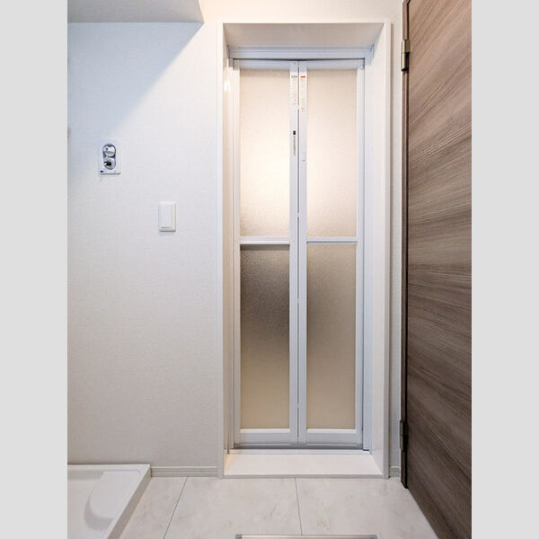 グラナーデ高野台202号室 洗面所