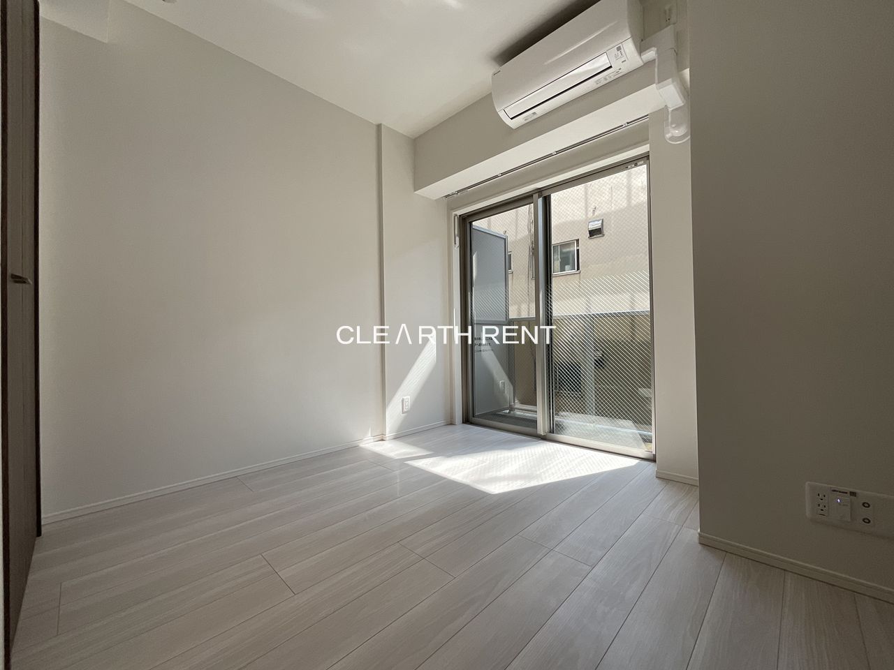 コンシェリア横濱蒔田公園 プロジェクター付き証明完備