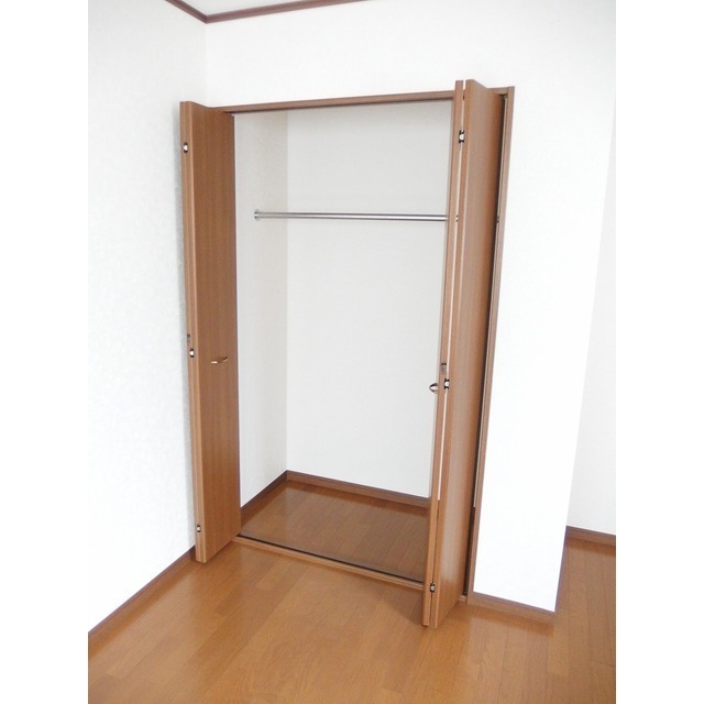 アムール 領家103号室 内観