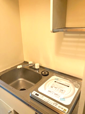 ファインライフ平塚305号室 キッチン