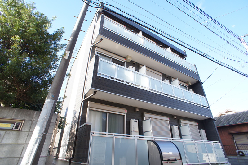 リブリ・ルイフェリスの外観画像