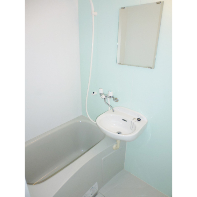 ブリランテ102号室 バス・トイレ別