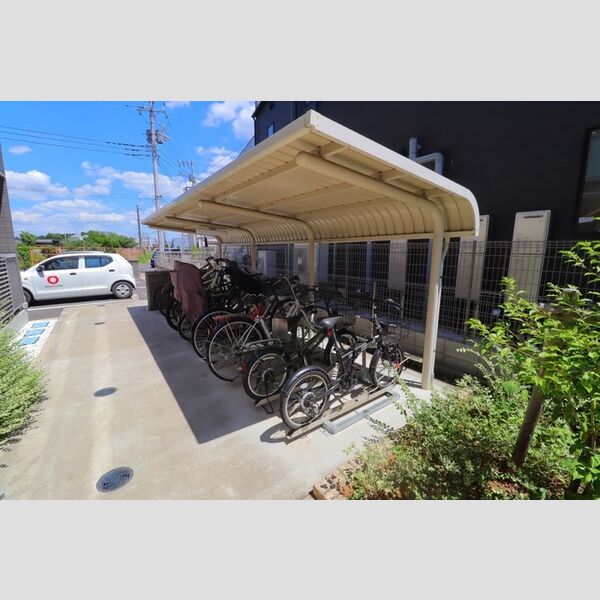 ウィステリア305号室 駐輪場