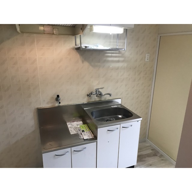 リエス伊勢原301号室 キッチン