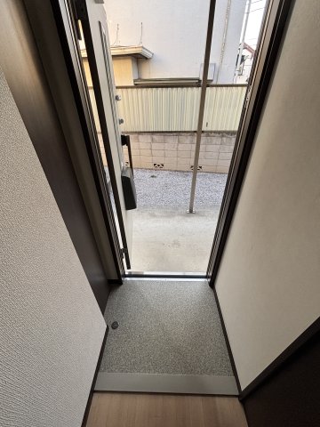 フローラルヴィレッジ 玄関