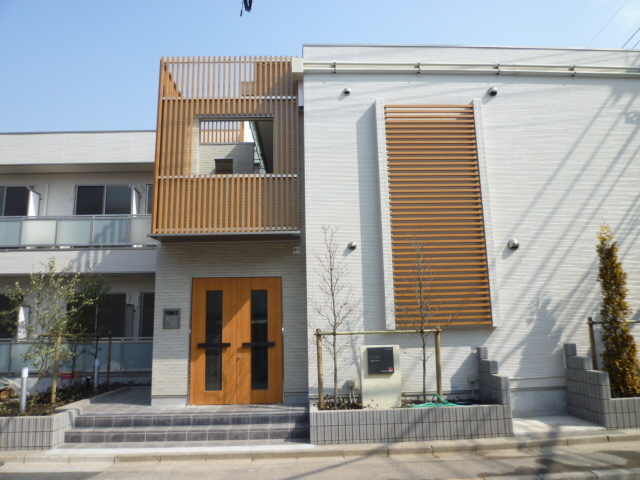 リブリ・ソナーレ1階 外観