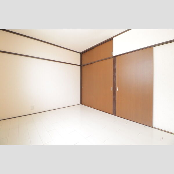 コーポ鈴木　B 2F洋室