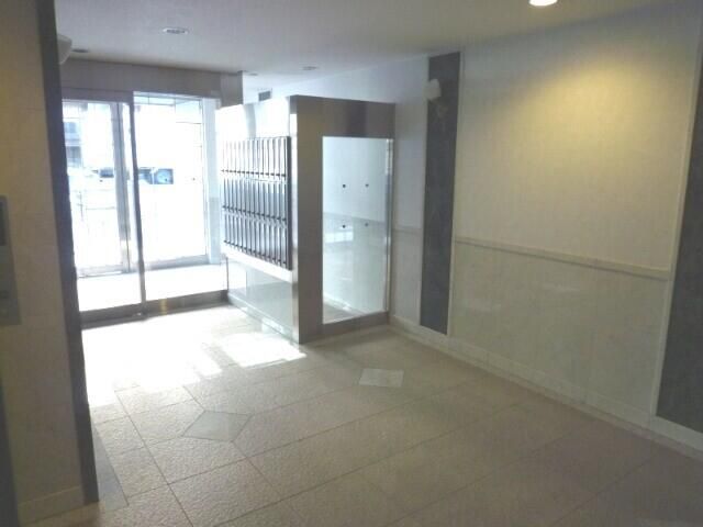 アバン・パルク横浜 エントランス