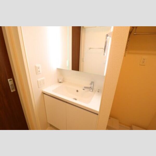 フロレスタセントラルパーク 洗髪洗面化粧台