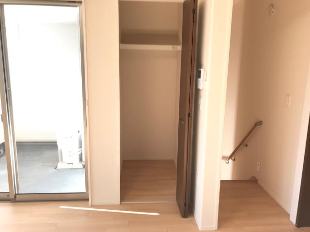 マノワールⅠ202号室 収納