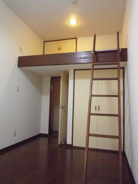 ヴェルドミール1階 内観