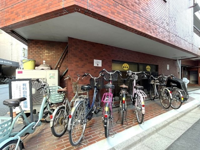 インペリアルお茶の水3階 駐輪場