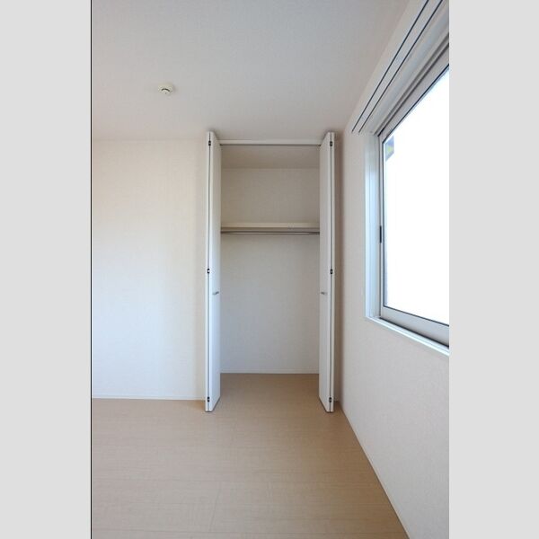ボナール酒井根　Ⅰ号棟101号室 クローゼット