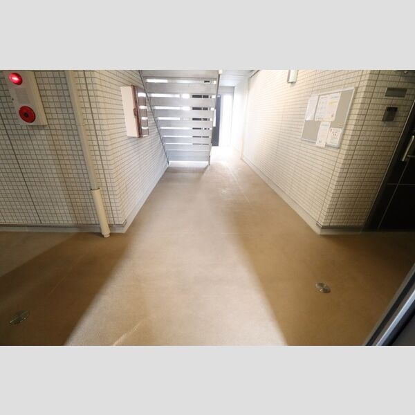 スカイパークYASHIO ロビー