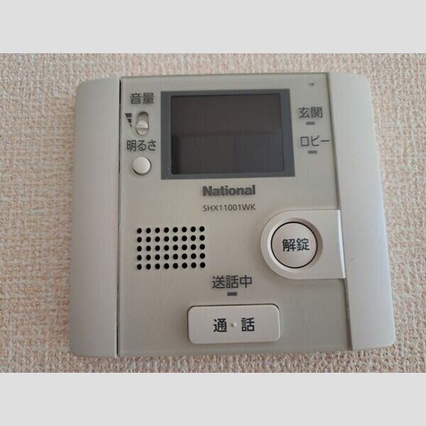 スカイヒル横濱六ッ川　B棟301号室 インターホン