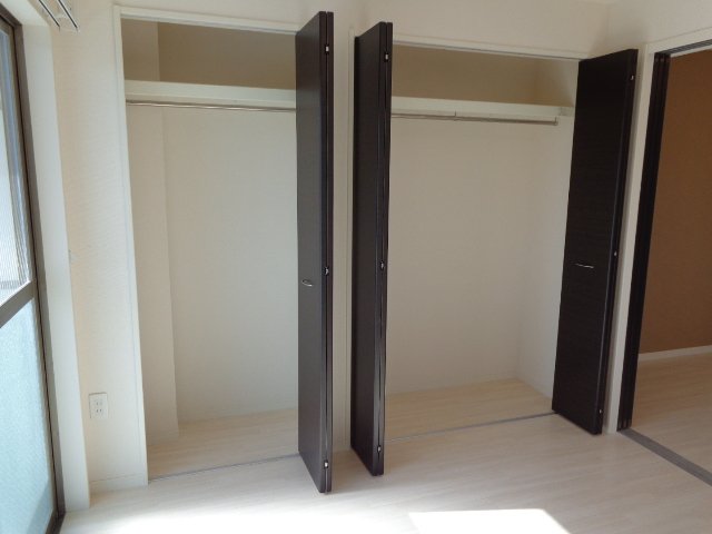 アオイリオーサ クローゼット