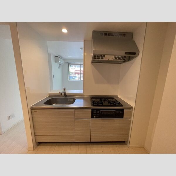 コンフォーティア102号室 同建物別部屋の参考画像