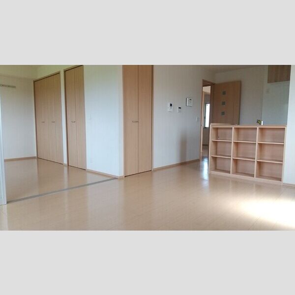 ダイワ・ミュリール リビング・南側洋室