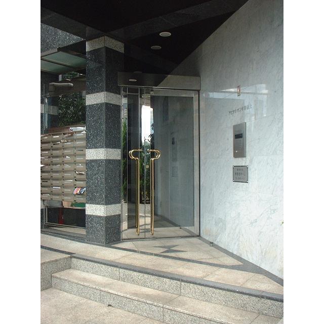 アビタシオン中野坂上4階 外観