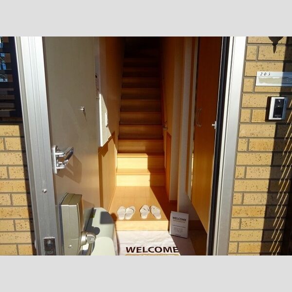 カインドハットワン 玄関