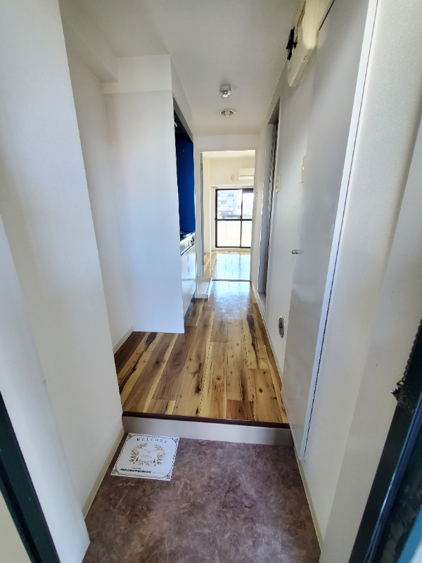 ドゥジェーム・シュロス 玄関