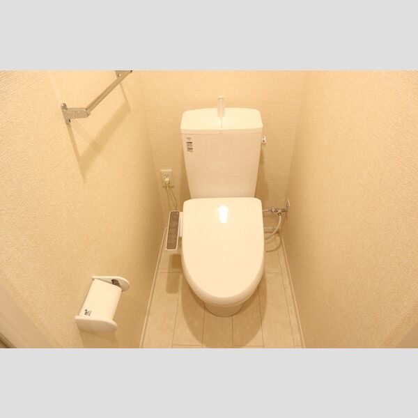 arc-en-ciel105号室 温水洗浄暖房便座