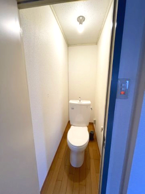マンション三鈴103号室 トイレ