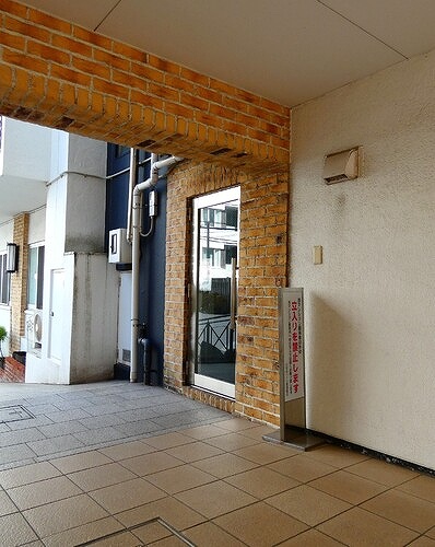 代官山ハイツ エントランス