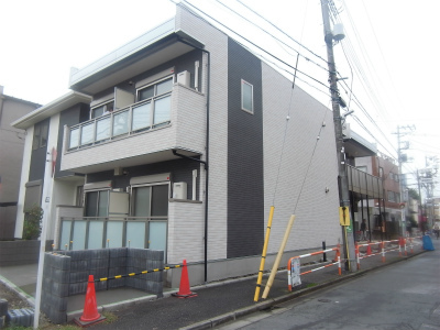 リブリ・ウィステリア パレス2階 エントランス