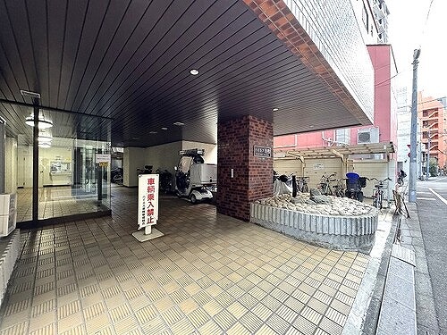 ハイネス巣鴨 エントランス　※前回募集時2024年2月の写真