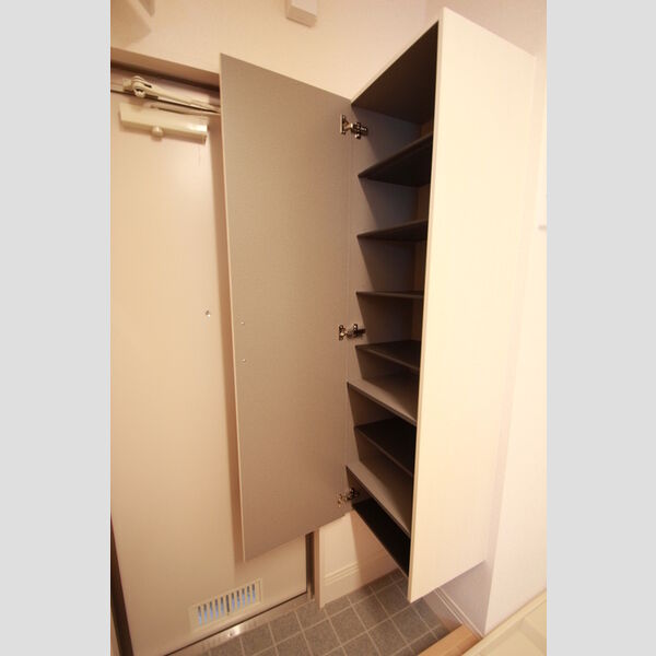 サクラーレ 玄関